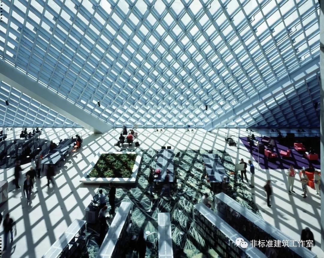 图书馆不用来唱歌难道还用来看书吗？