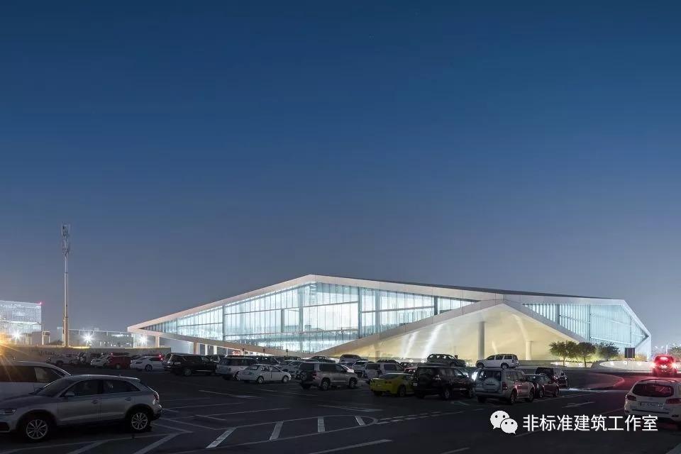 图书馆不用来唱歌难道还用来看书吗？