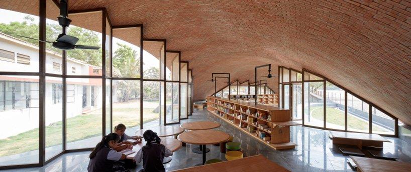 sPa-sameep-padora-maya-somaiya-sharda-library-brick-india-designboom-04.jpg