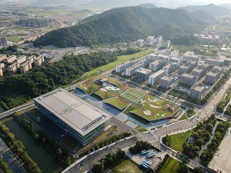 屋顶公园—杭州云栖小镇会展中心二期