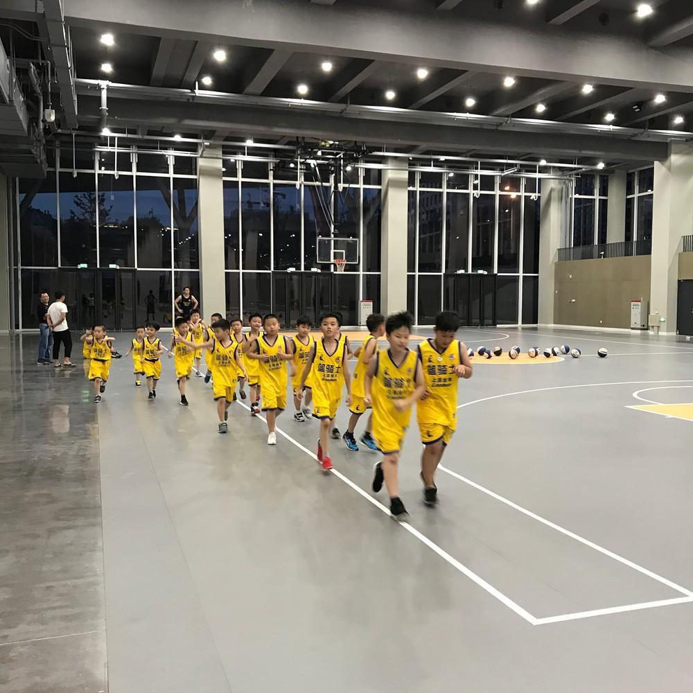 屋顶公园—杭州云栖小镇会展中心二期