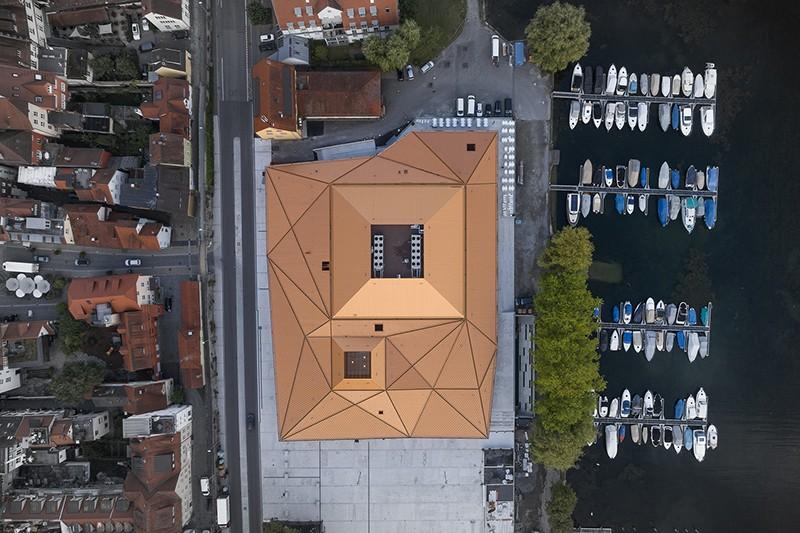 AuerWeber_InselhalleLindau_02AerialPhotovertical_©AldoAmoretti.jpg