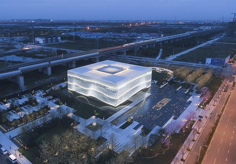 MOC芯城汇展示中心—上海日清建筑设计