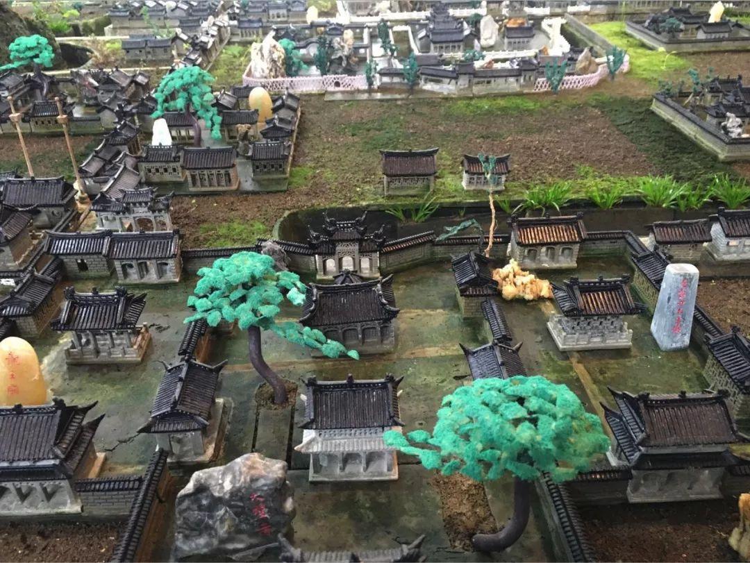 一百年以后，我想问大家，我们还有中国园林可看吗？