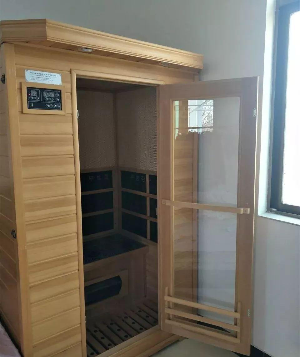 爸妈的审美有毒！花20万装修新房，他们装出了一间公共房！设计师看了会沉默……