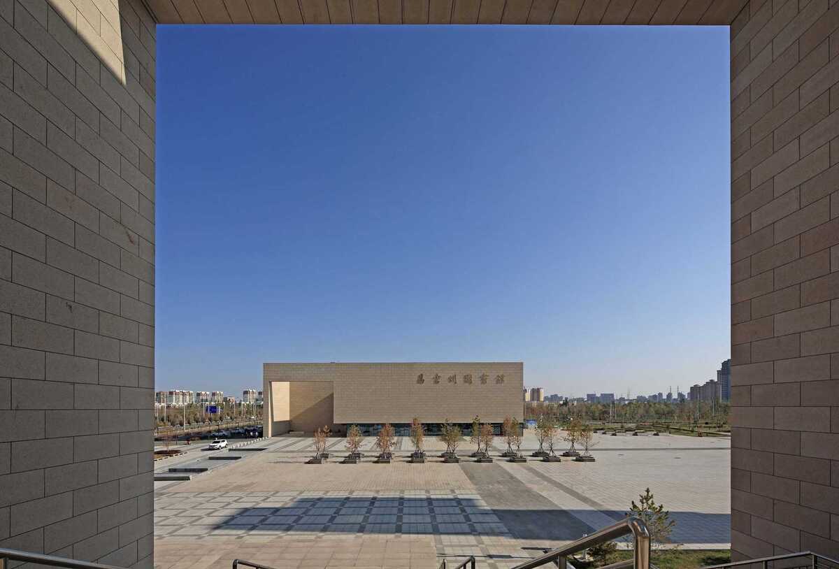 “笨拙”的城市纽带，新疆昌吉州文化中心