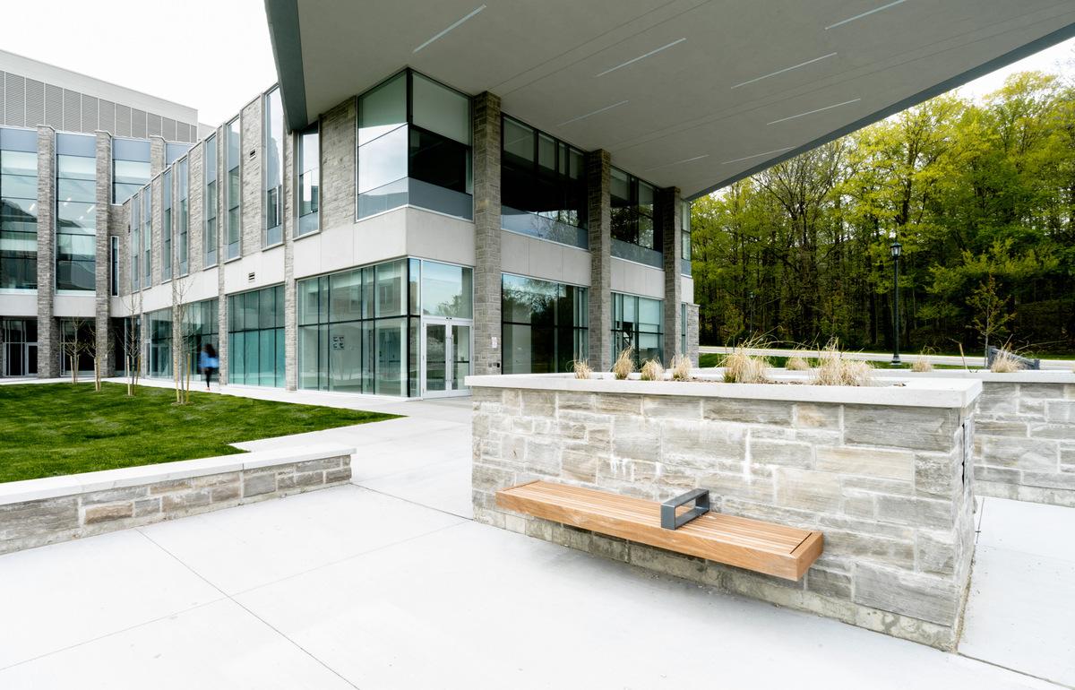 11_aTRR_-_FIMS_and_Nursing_Building_(4).jpg