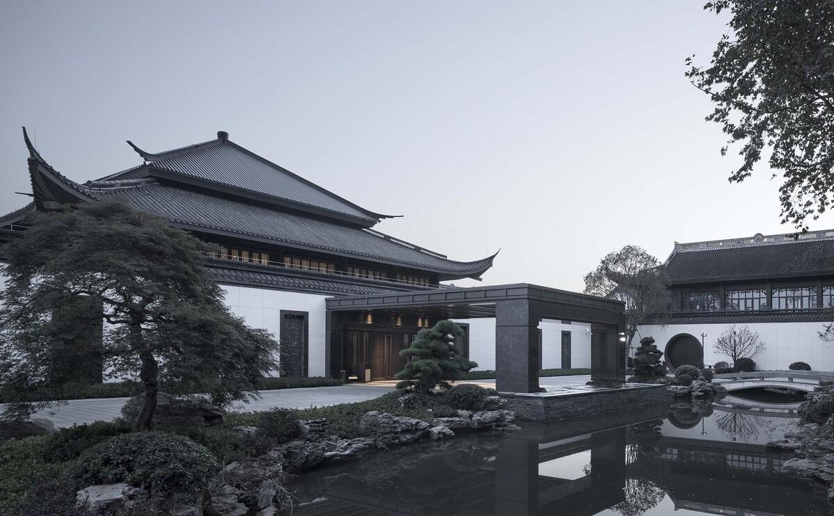 白墙黒瓦，古典重现！绍兴饭店改扩建提升工程 / 浙江大学建筑设计研究院 