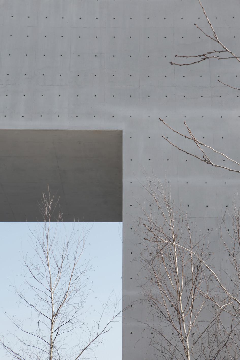 14_RW_Concrete_Church-NAMELESS-Architecture-14.jpg
