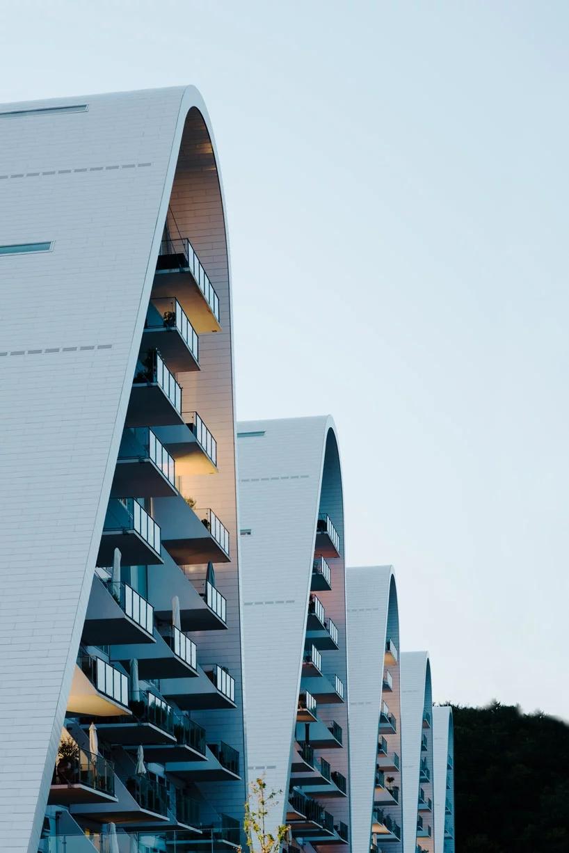 henning-larsen-architects-the-wave-apartment-completion-denmark-designboom-3.webp.jpg