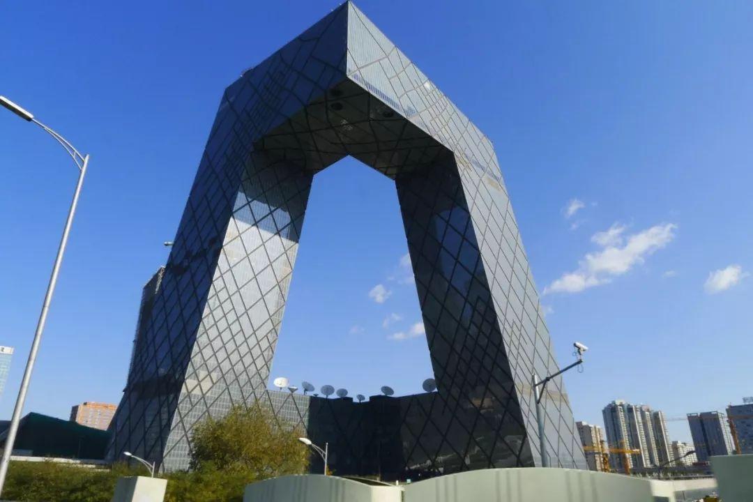 外号，号外： 一个建筑的名字会起错，但外号绝不会错