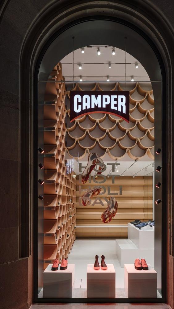 Camper 专卖店 / 隈研吾建筑都市设计事务所 