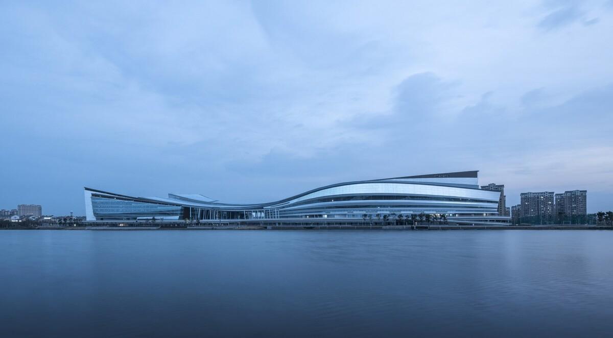 浙江湖州市吴兴区文体中心 / 蔺科（上海）建筑设计 