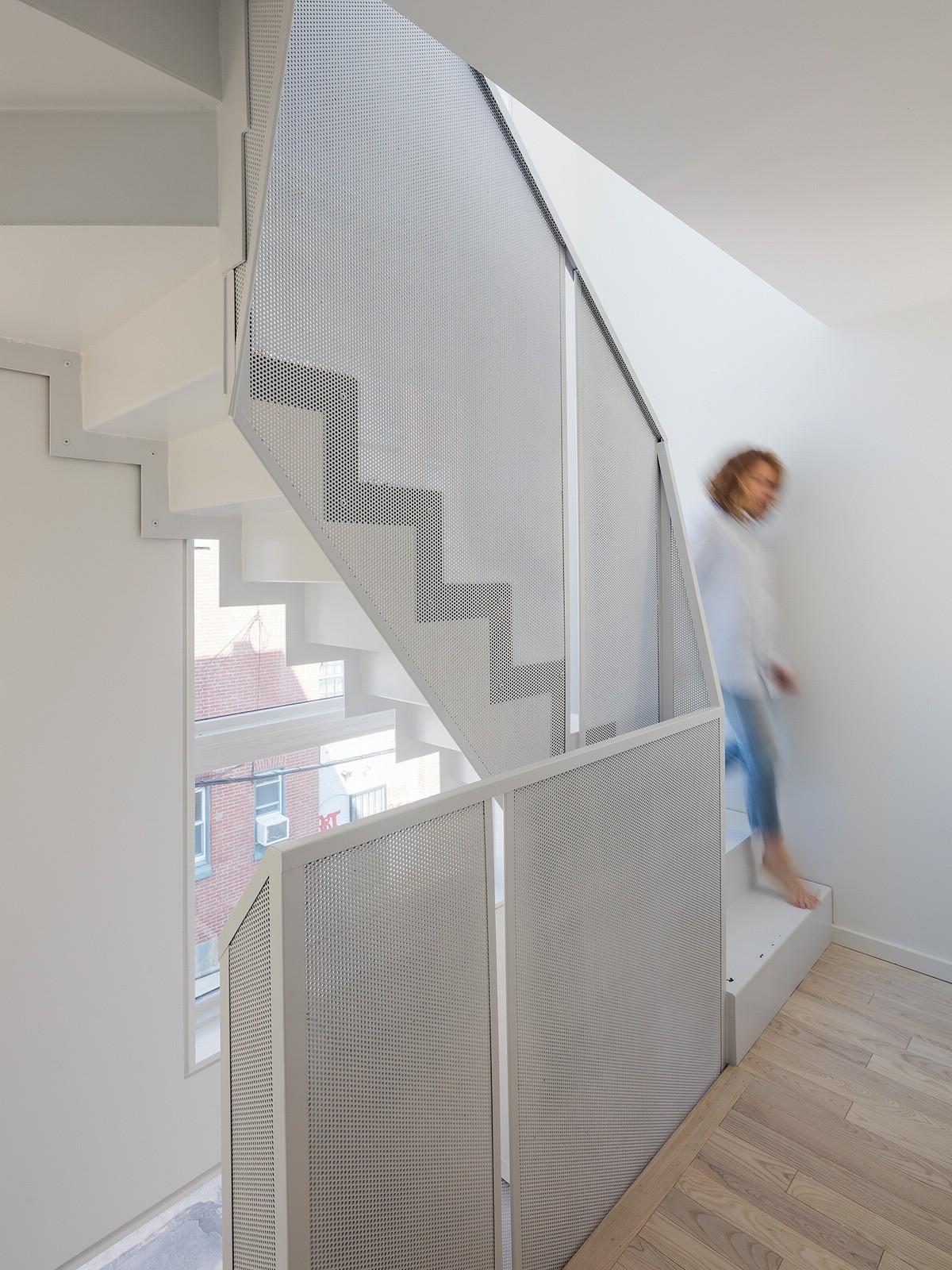 麻雀虽小，五脏俱全：美国迷你塔公寓 / ISA- Interface Studio Architects