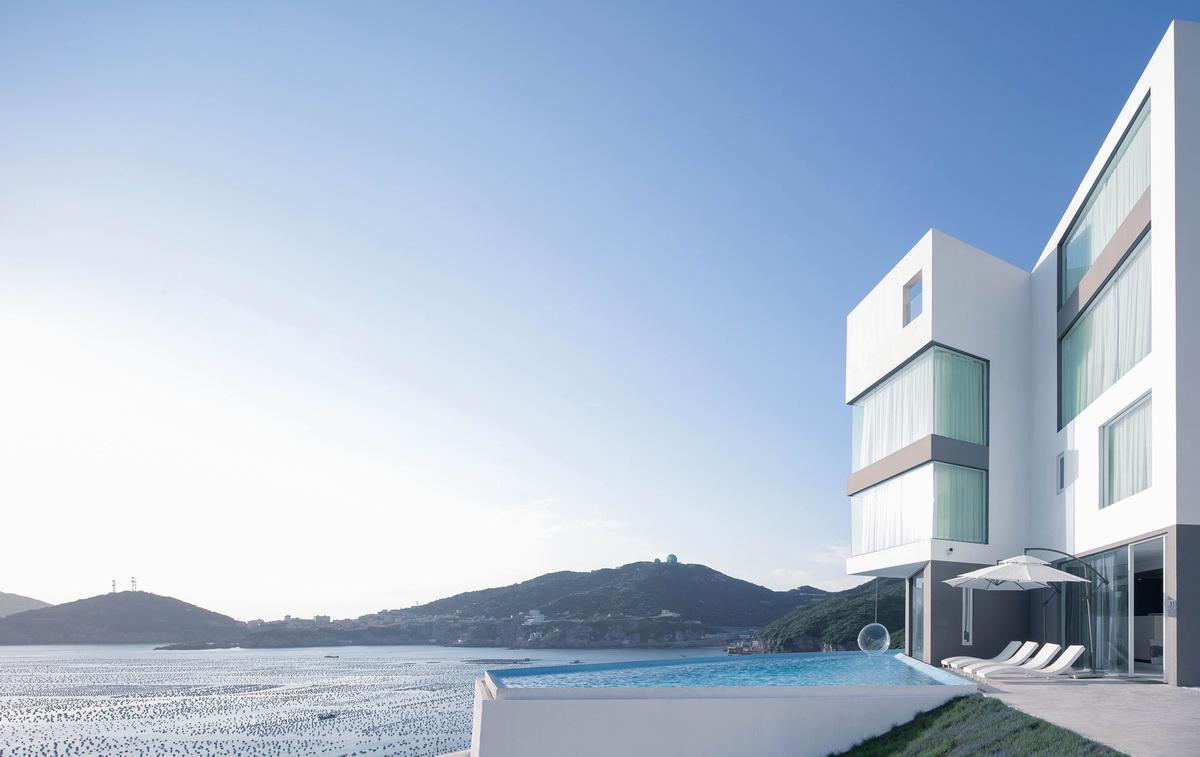 无边大海，静远心境：浙江舟山等风来民宿 / 周鑫建筑设计工作室