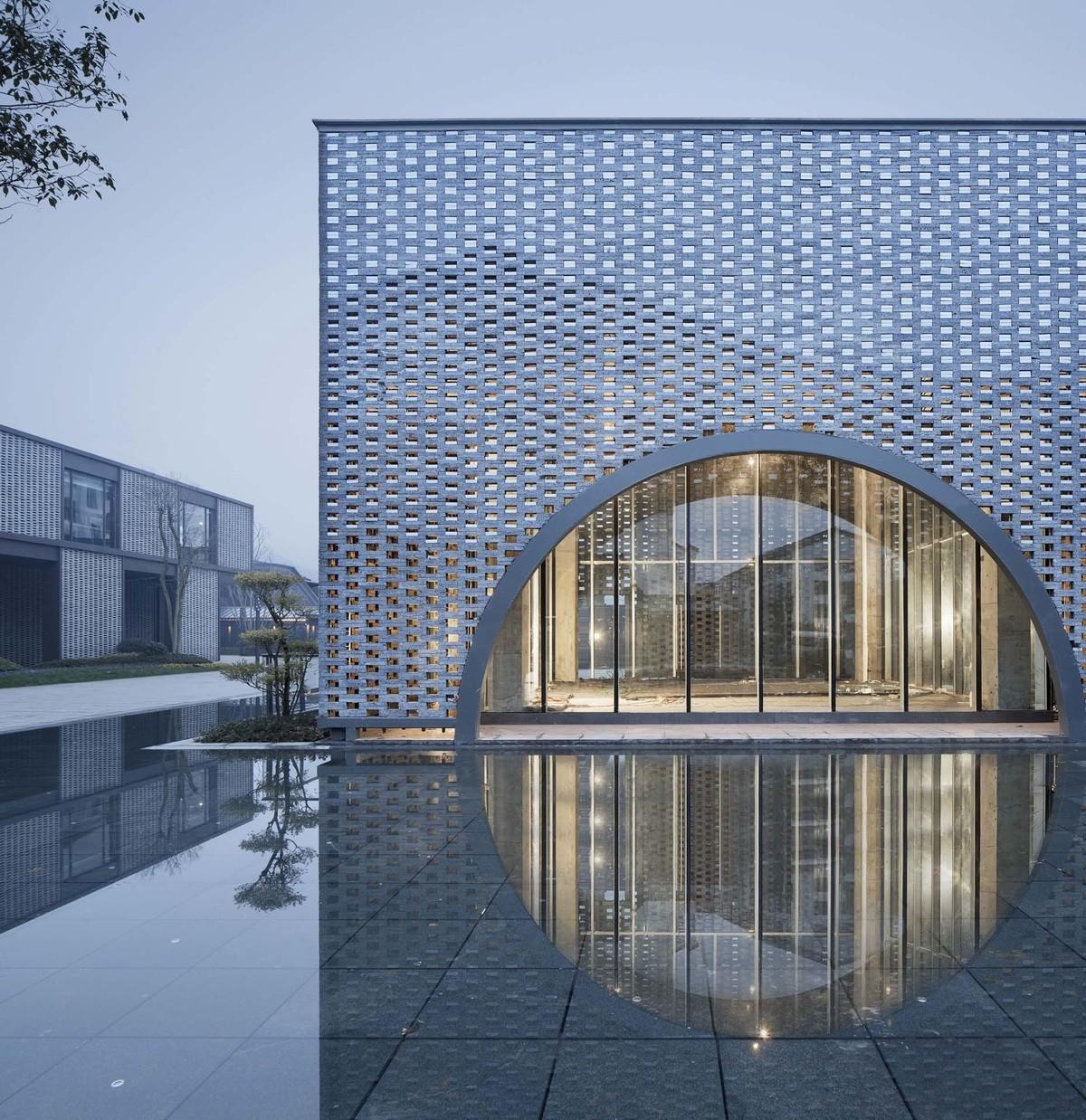 青石古镇，缕缕乡愁：枫桥经验陈列馆 / 浙江大学建筑设计研究院建筑九院