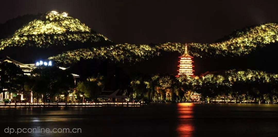 目前大部分城市的状况是，没几栋楼好看，没几栋楼真值得被照成什么样 | 齐洪海 一席第691位讲者