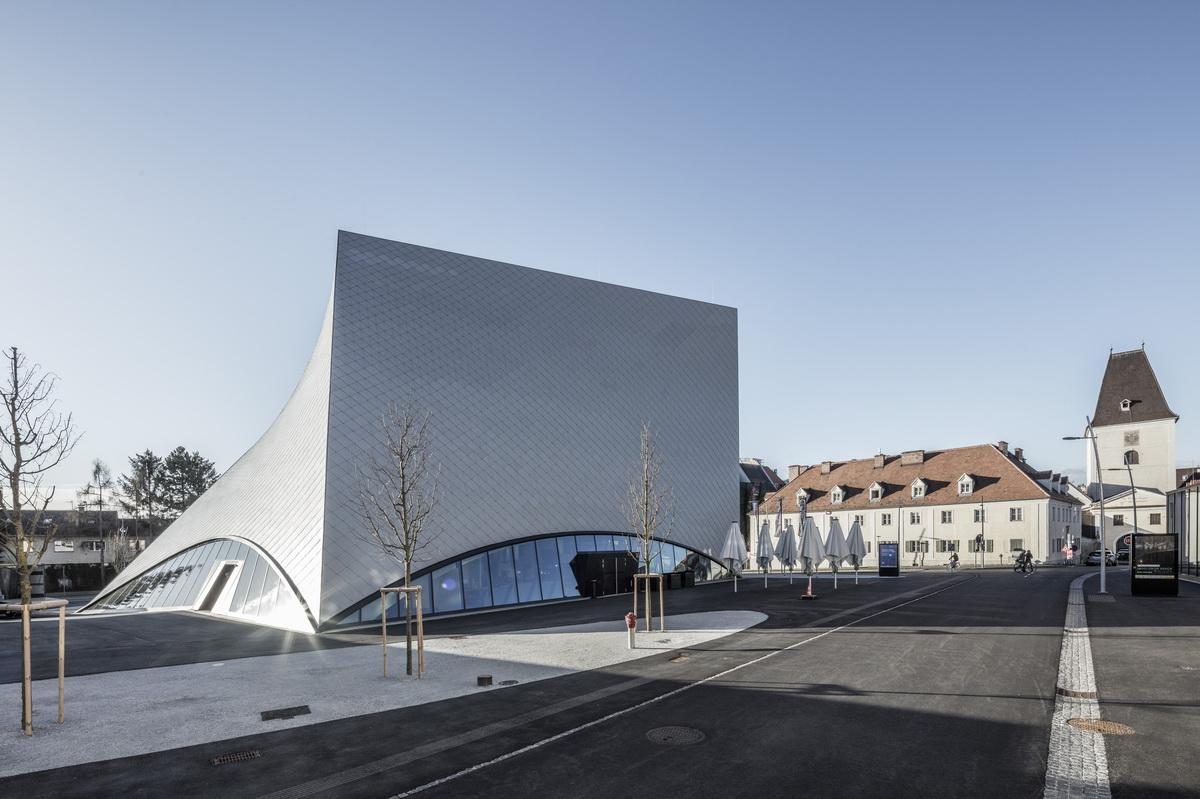 风中芭蕾，奥地利州立美术馆 / Marte.Marte Architects
