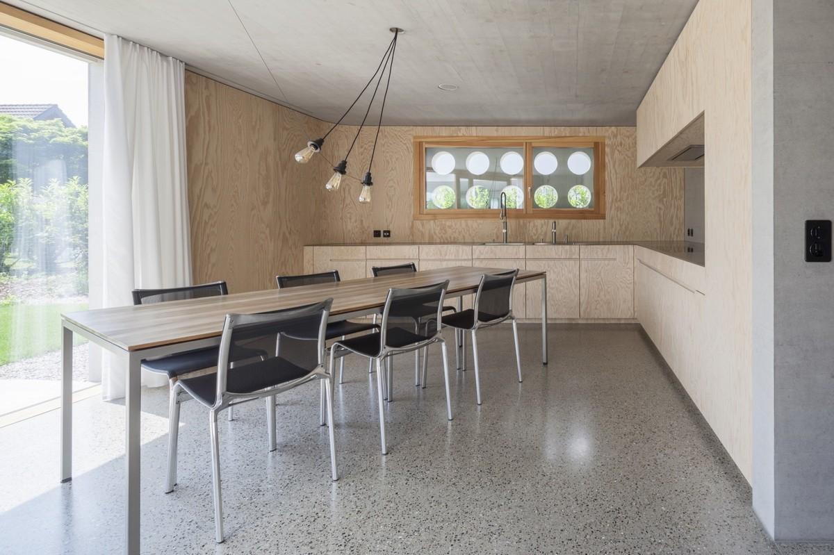 宛如一座柔和朴素的雕塑：Neuhofweg 住宅 / Beck + Oser Architekten