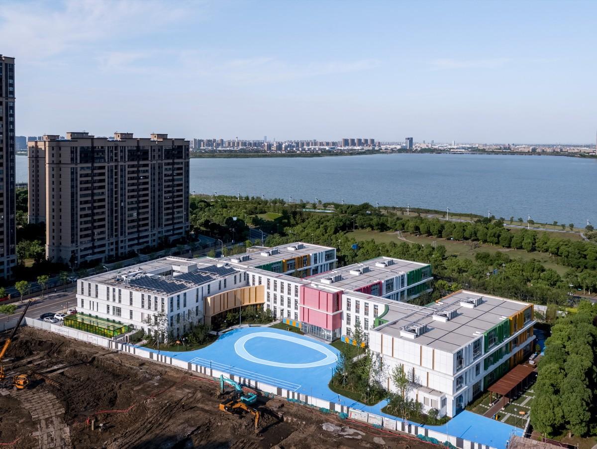 苏州太湖新城吴郡幼儿园，江苏苏州 / 启迪设计集团股份有限公司