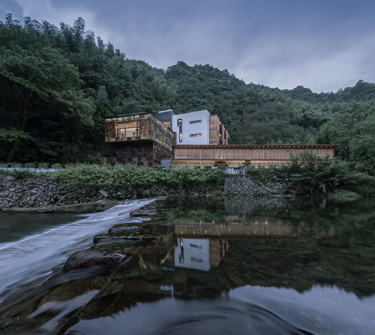 重见山水——临安鱼乐山房民宿改造设计 / 久舍营造工作室