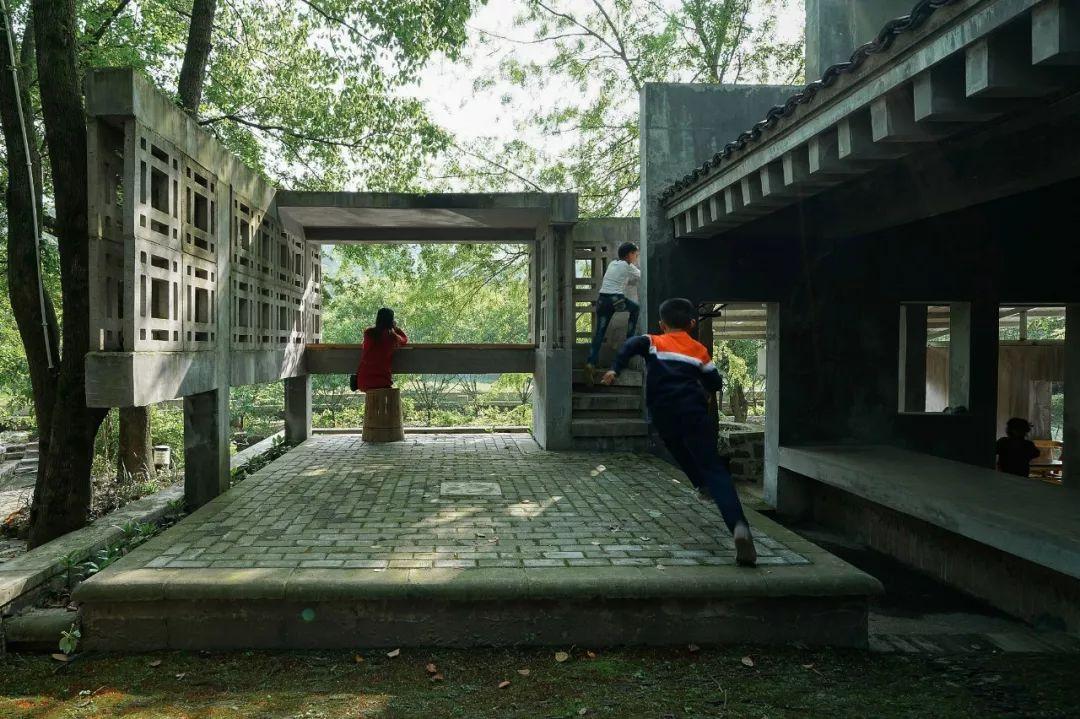 红砖美术馆之后，董豫赣在乡下建了座现代版“古典园林”
