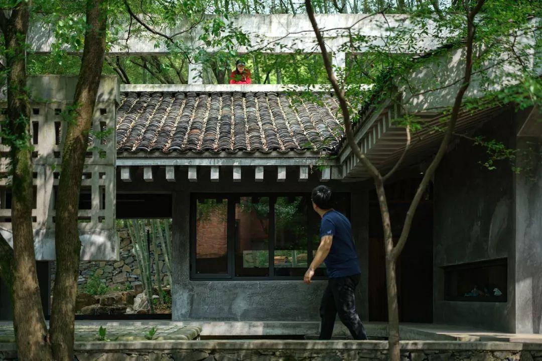红砖美术馆之后，董豫赣在乡下建了座现代版“古典园林”