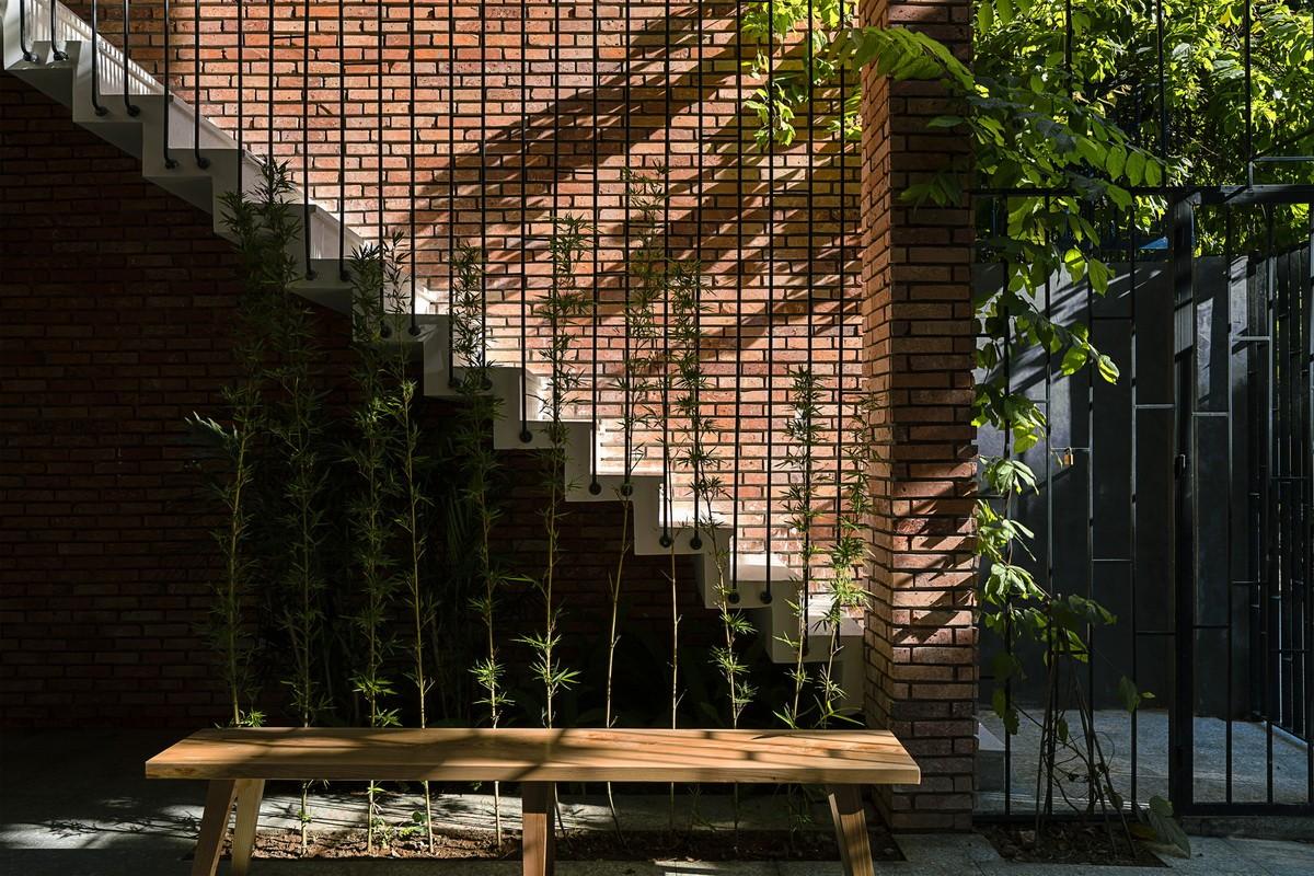 空间嵌套，会呼吸的热带住宅 / IZ Architects
