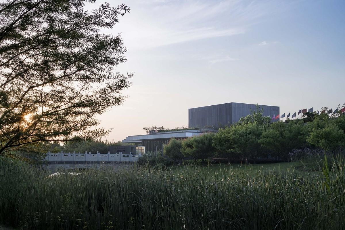 消隐于自然，唐仲英基金会中国中心 / 浙江大学建筑设计研究院