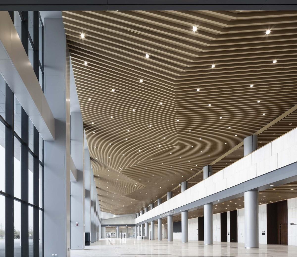 石家庄国际会展中心，世界最大悬索结构展厅 / 清华大学建筑设计研究院