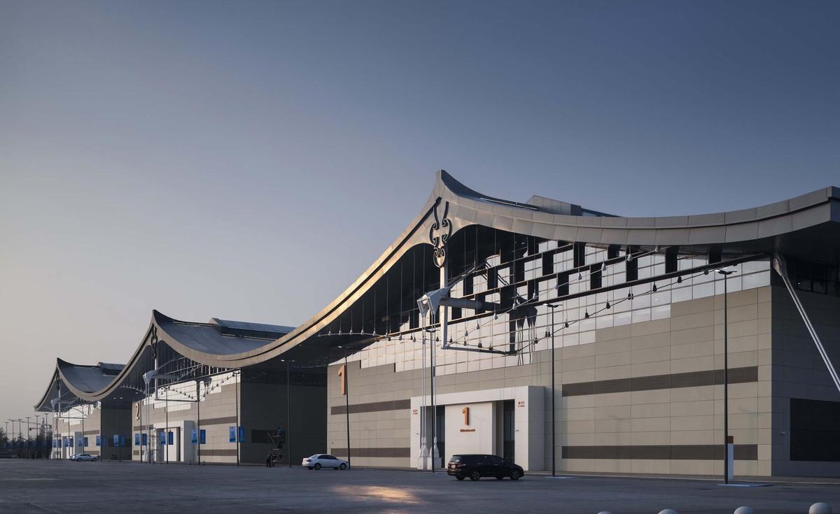 石家庄国际会展中心，世界最大悬索结构展厅 / 清华大学建筑设计研究院