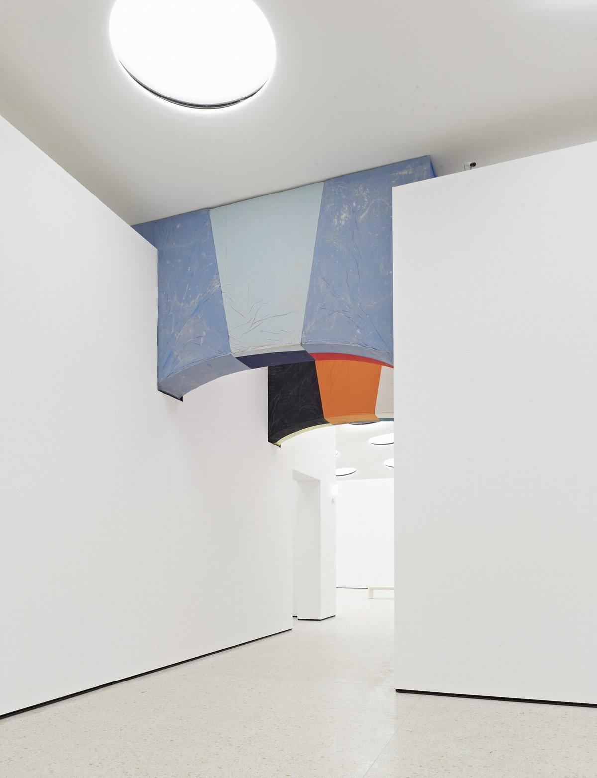 绿草如茵，星星点点——施塔德尔博物馆扩建工程 / Schneider + Schumacher
