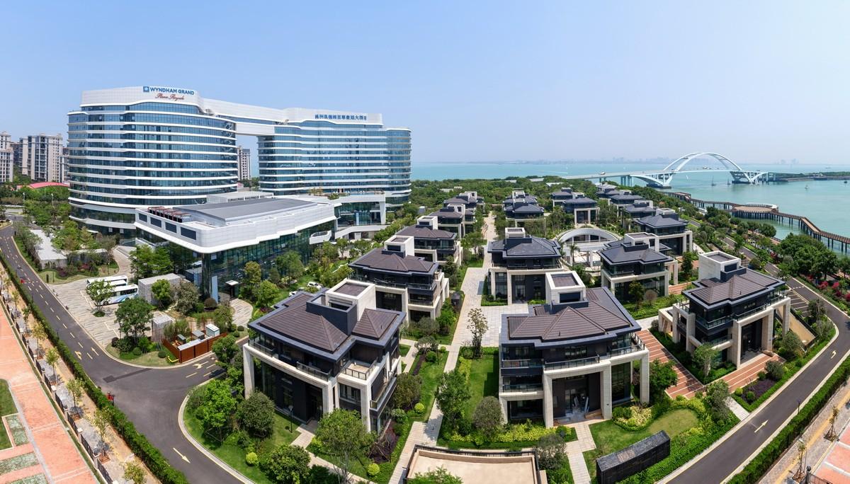 港湾巨轮，坐拥海景：禹洲温德姆至尊豪庭大酒店 / 中国建筑科学研究院厦门分院