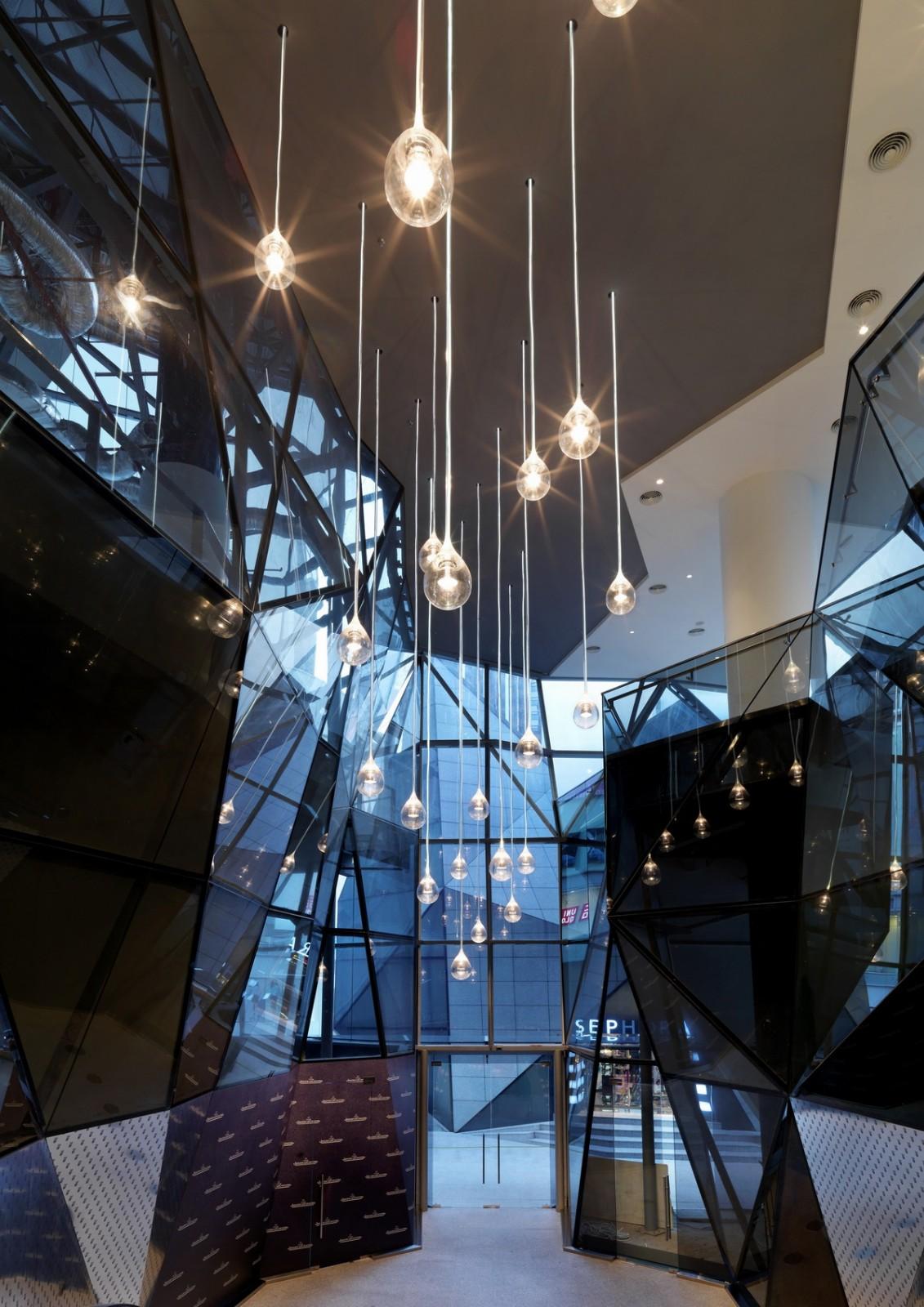 动感十足，经典时尚的城市雕塑——马来西亚吉隆坡升喜廊改造 / Spark Architects