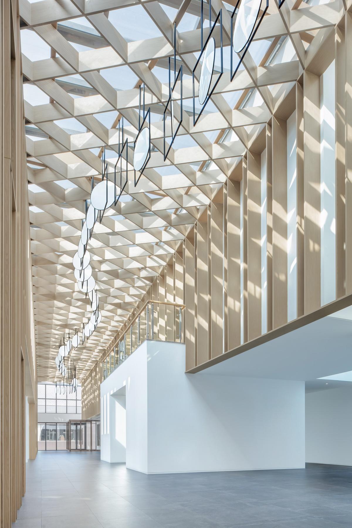 腾龙公寓，用“光”和“风”俘获空间 / CUN寸DESIGN - 建筑学院官方网站