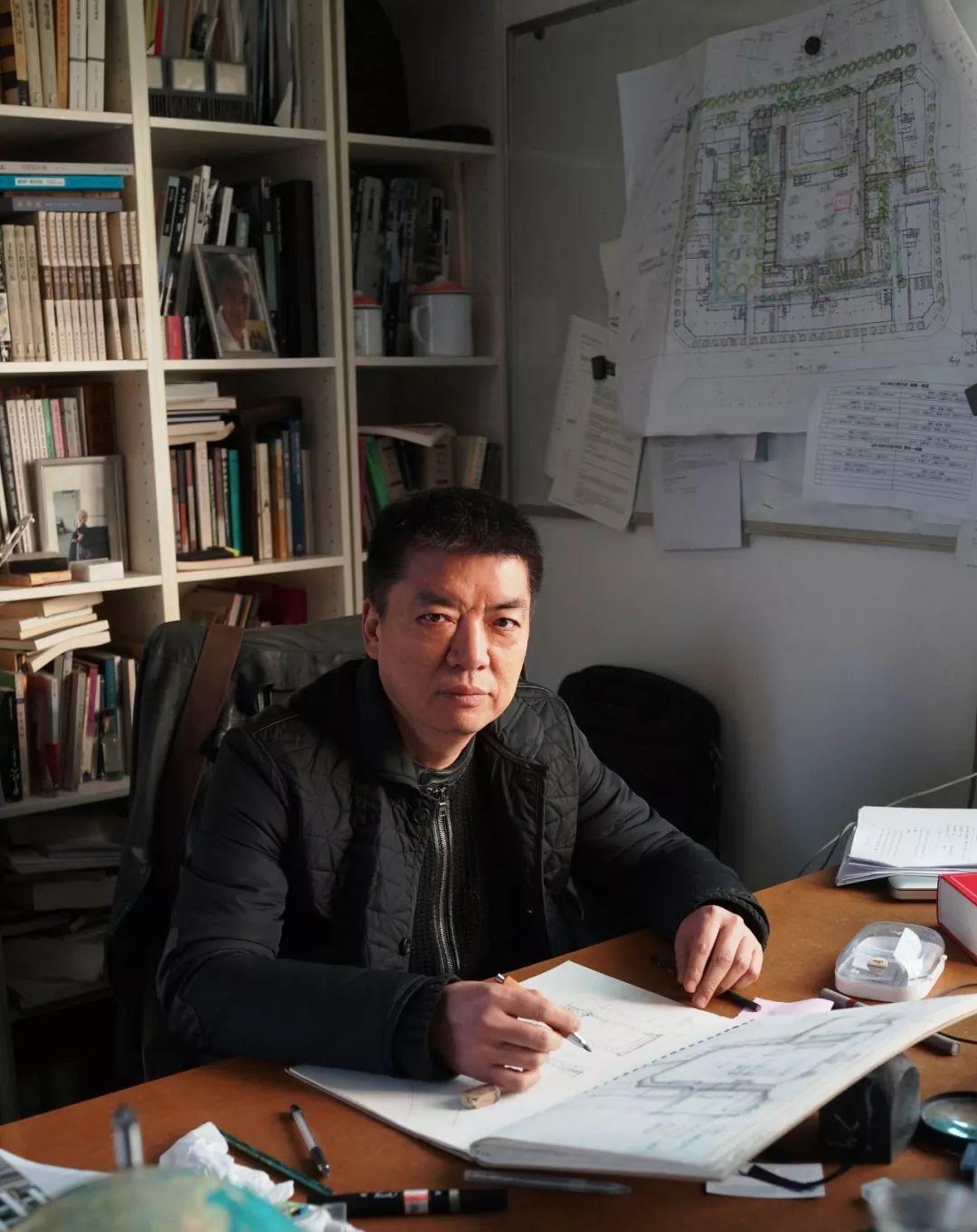 刘家琨：最后，还是决定“跳进河里”