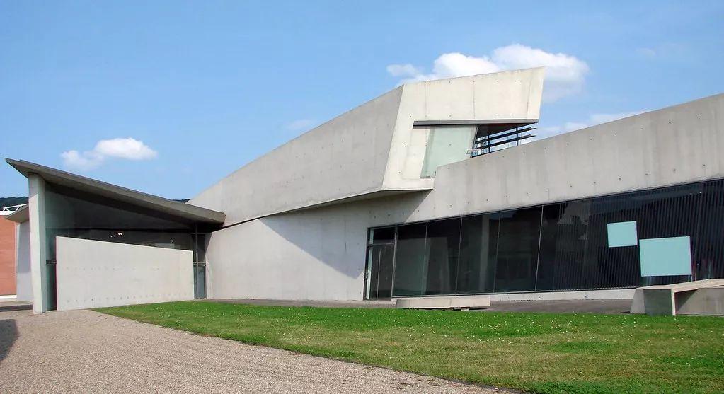 建筑大师们的第一件作品都长什么样？