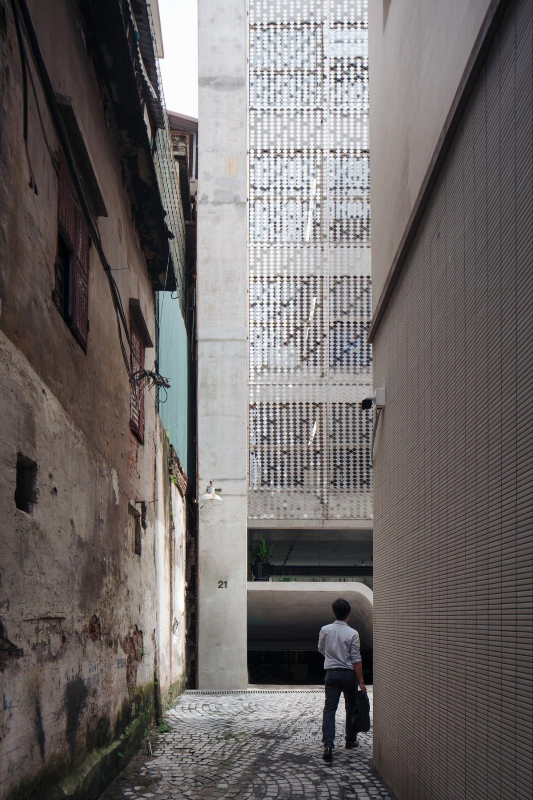 OpenAsia 集团总部，两个核心筒吊起的桥梁办公楼 / G8A Architecture & UrbanPlanning