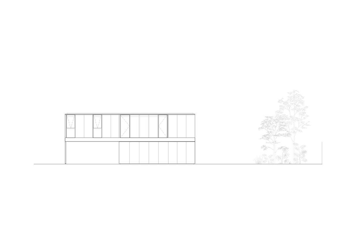 MC_-_Vista_lateral_derecha.jpg