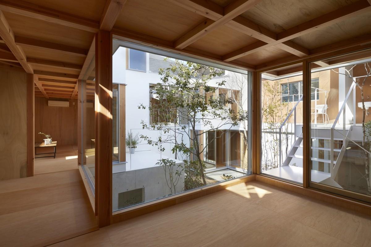 城市中的山谷花园住宅 / 畑友洋建筑设计事务所