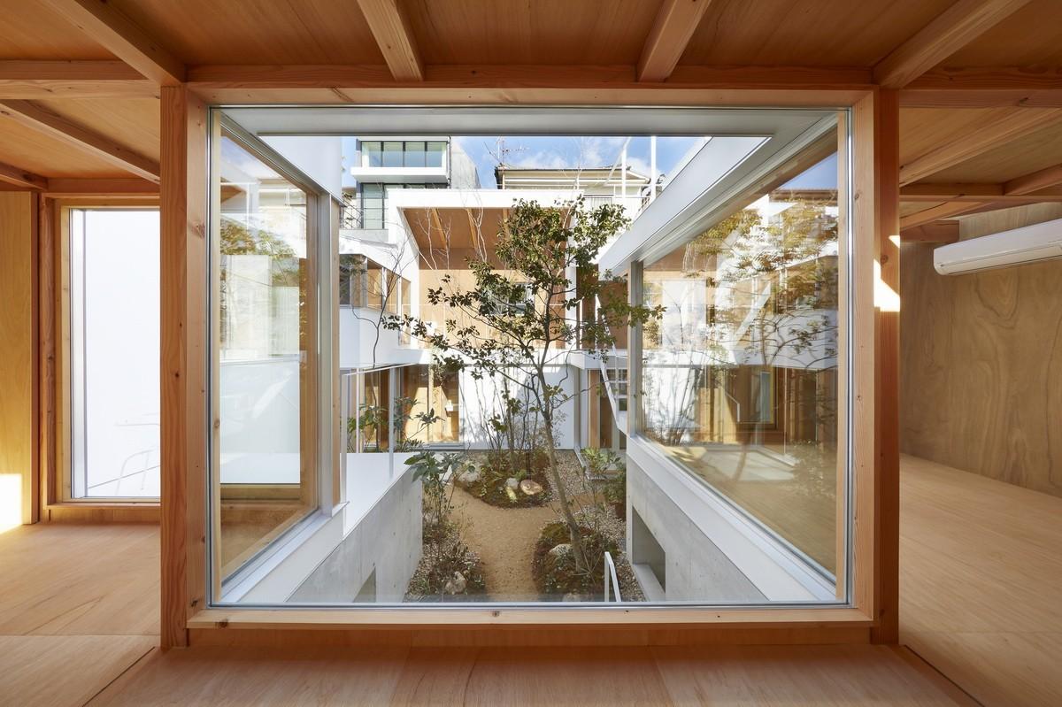 城市中的山谷花园住宅 / 畑友洋建筑设计事务所