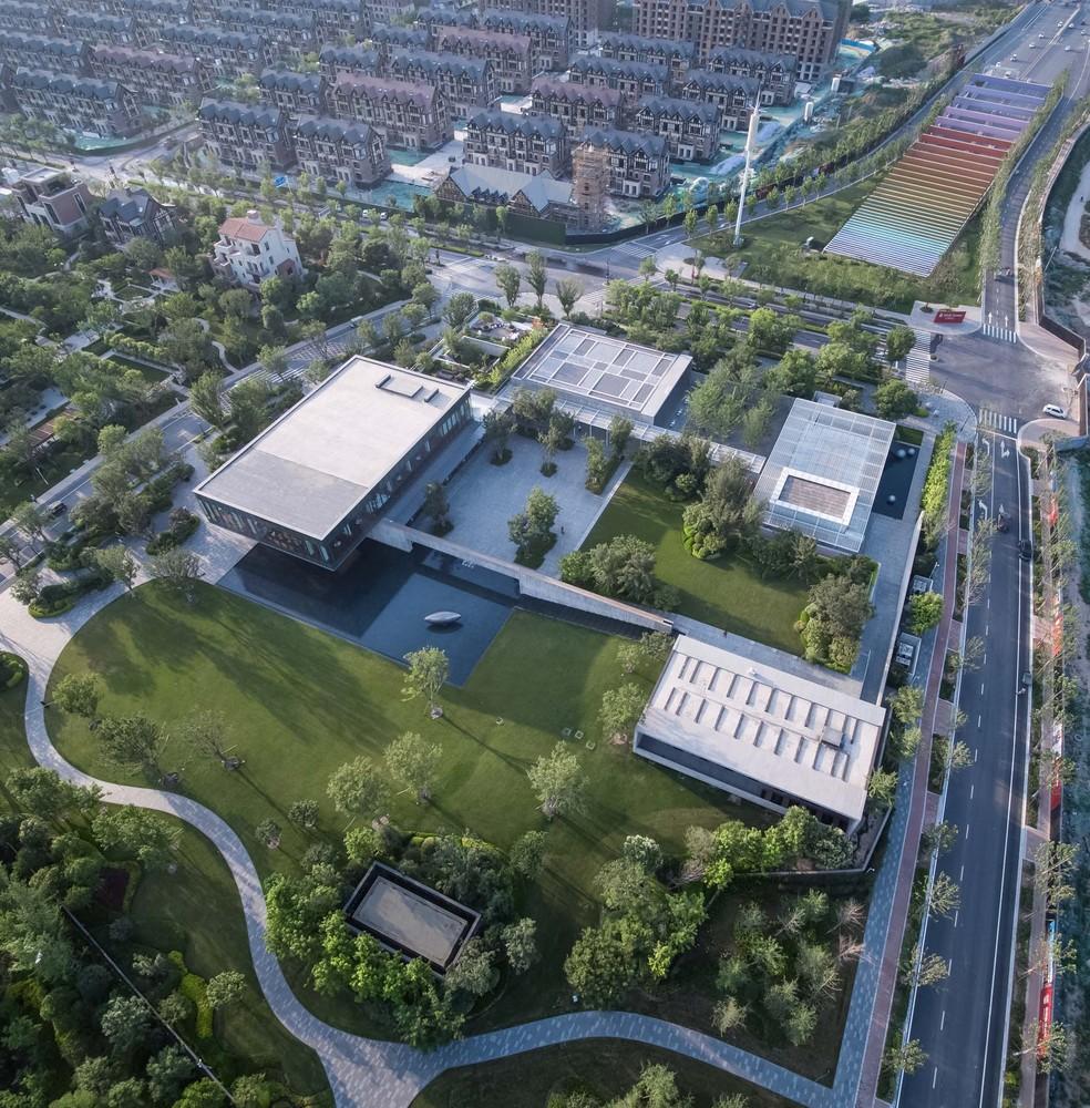 普罗理想国艺术文化中心 / 建言建筑