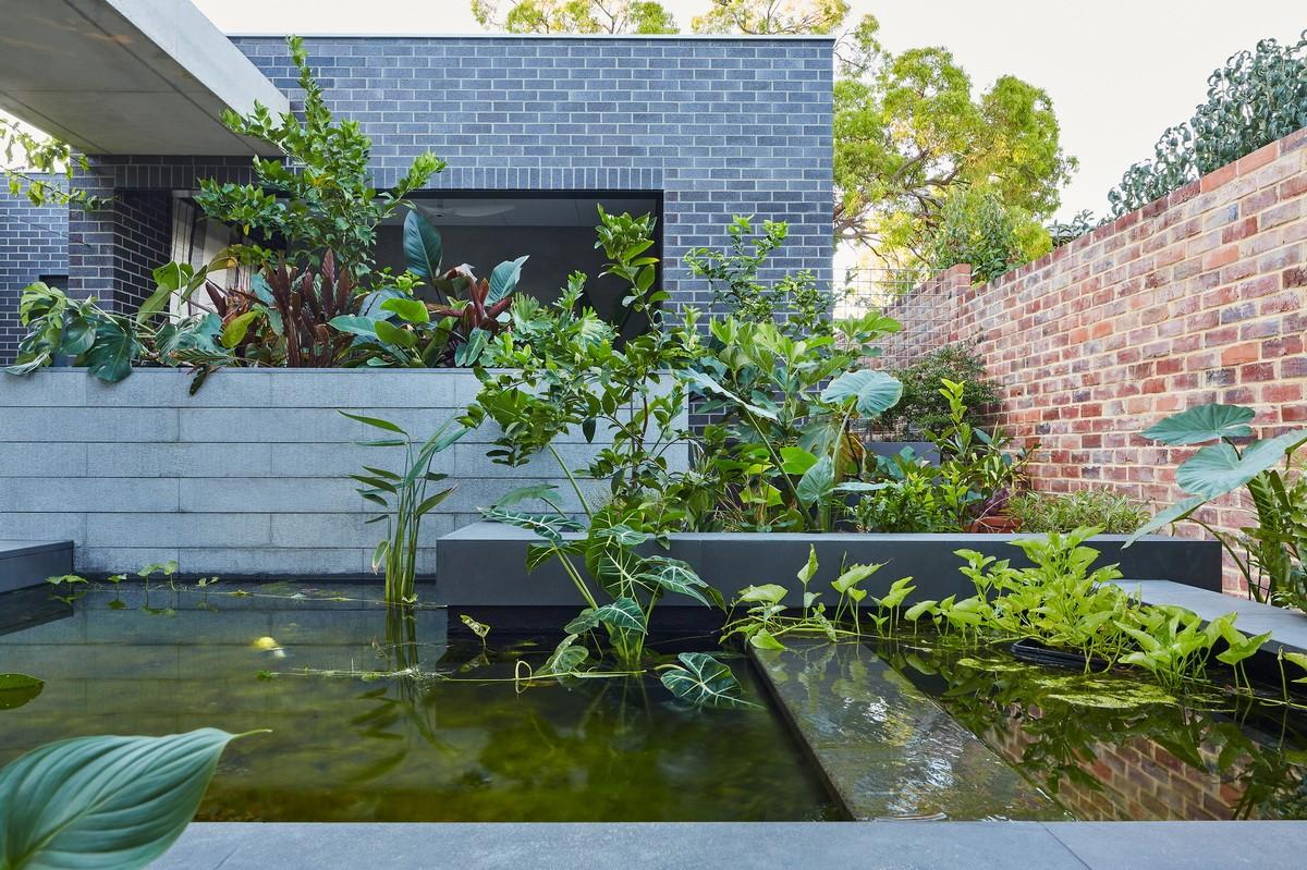 诗意地栖居：RZB 住宅 / Carrier and Postmus Architects