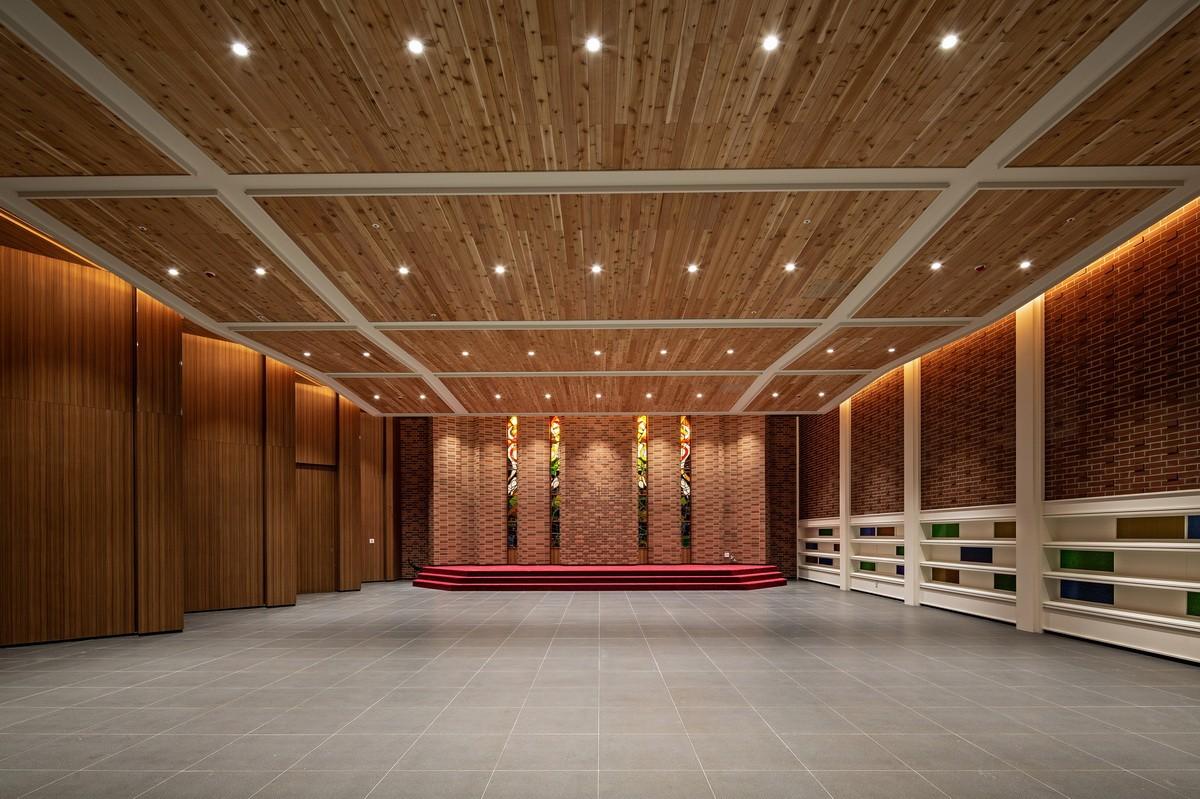 Saemoonan 弧形教堂，爱上帝也爱邻里街坊 / Seoinn Design Group + Lee Eunseok