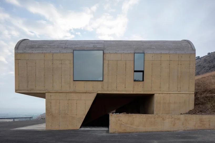 ofma-mapaa-family-office-chile-designboom-5.webp.jpg