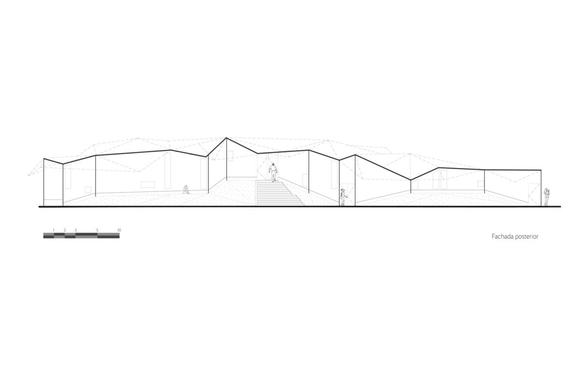 22_Fachada_posterior.jpg