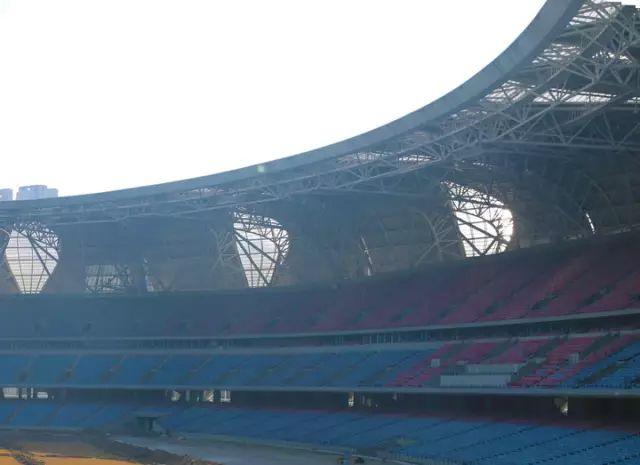 马云退休演讲的8万人会场长什么样？