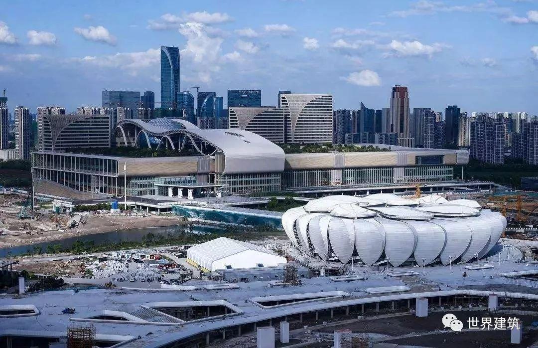 马云退休演讲的8万人会场长什么样？