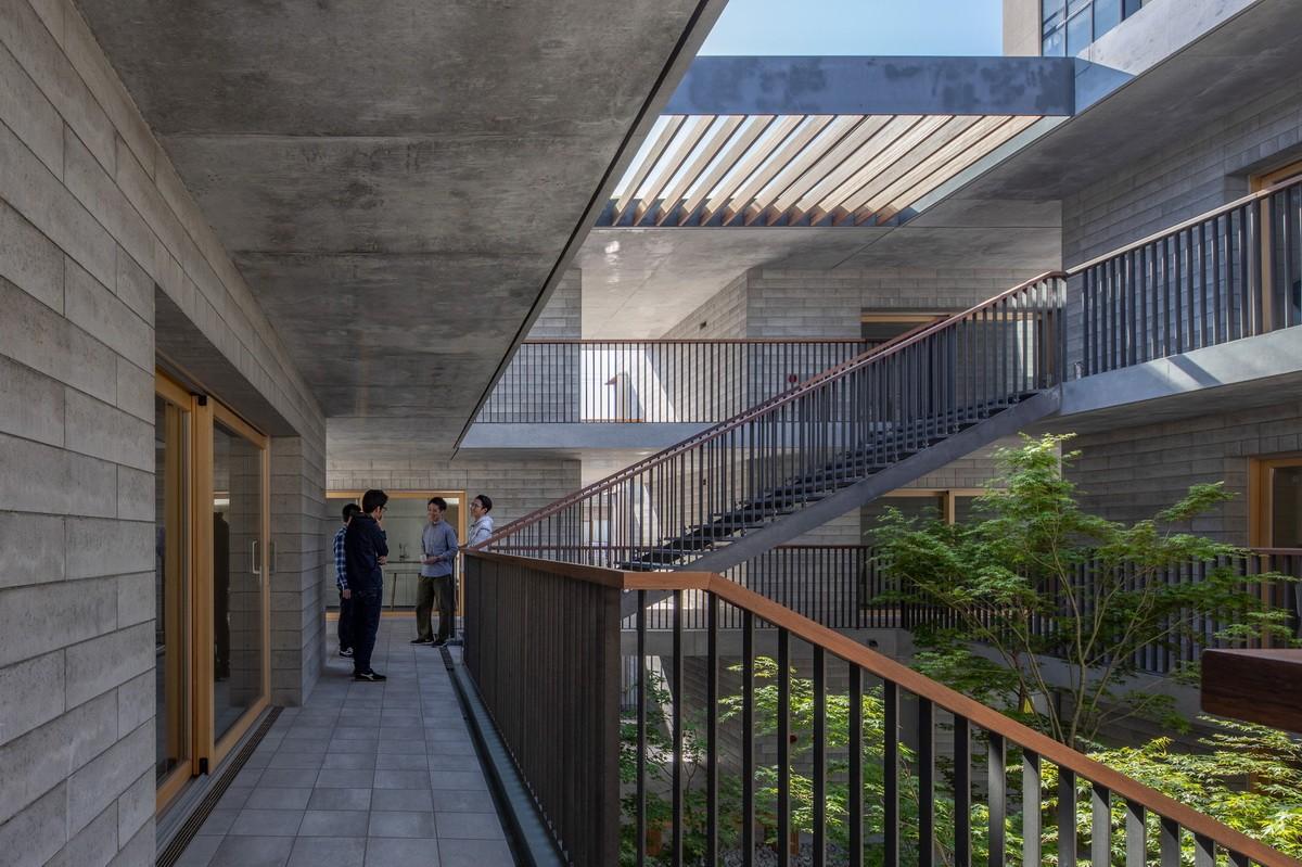 庭院深深，清幽简素之家：朝日集团员工宿舍 KAEDE / Takenaka Corporation
