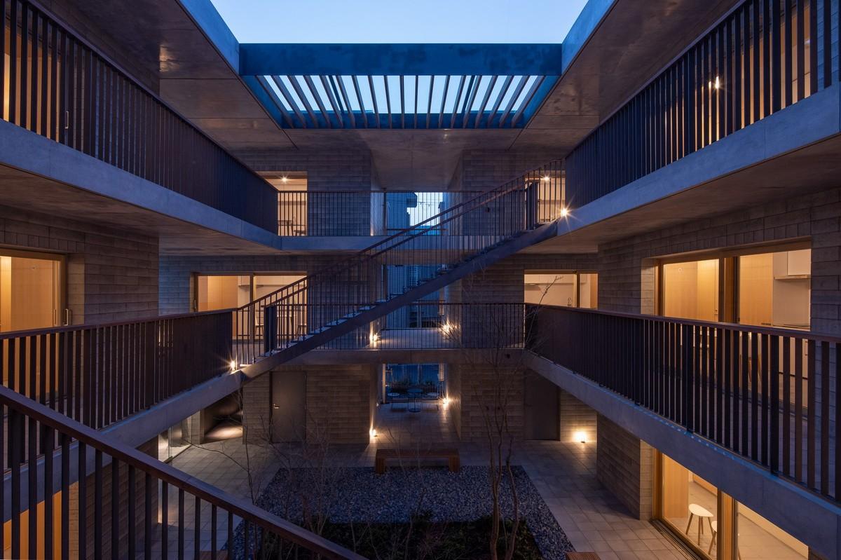 庭院深深，清幽简素之家：朝日集团员工宿舍 KAEDE / Takenaka Corporation